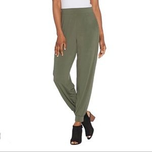 Lisa Rinna Knit Joggers
